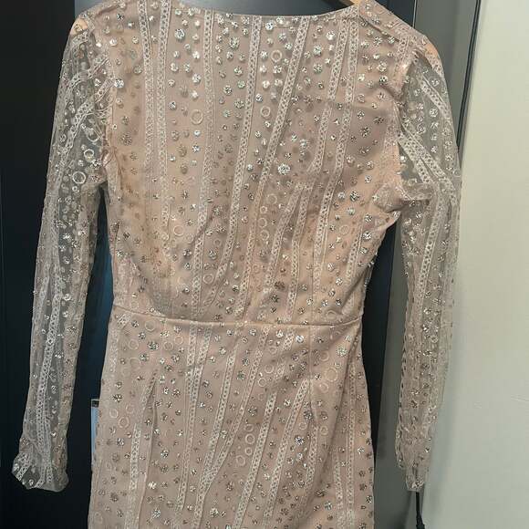 REVOLVE - Picture 2 of 3